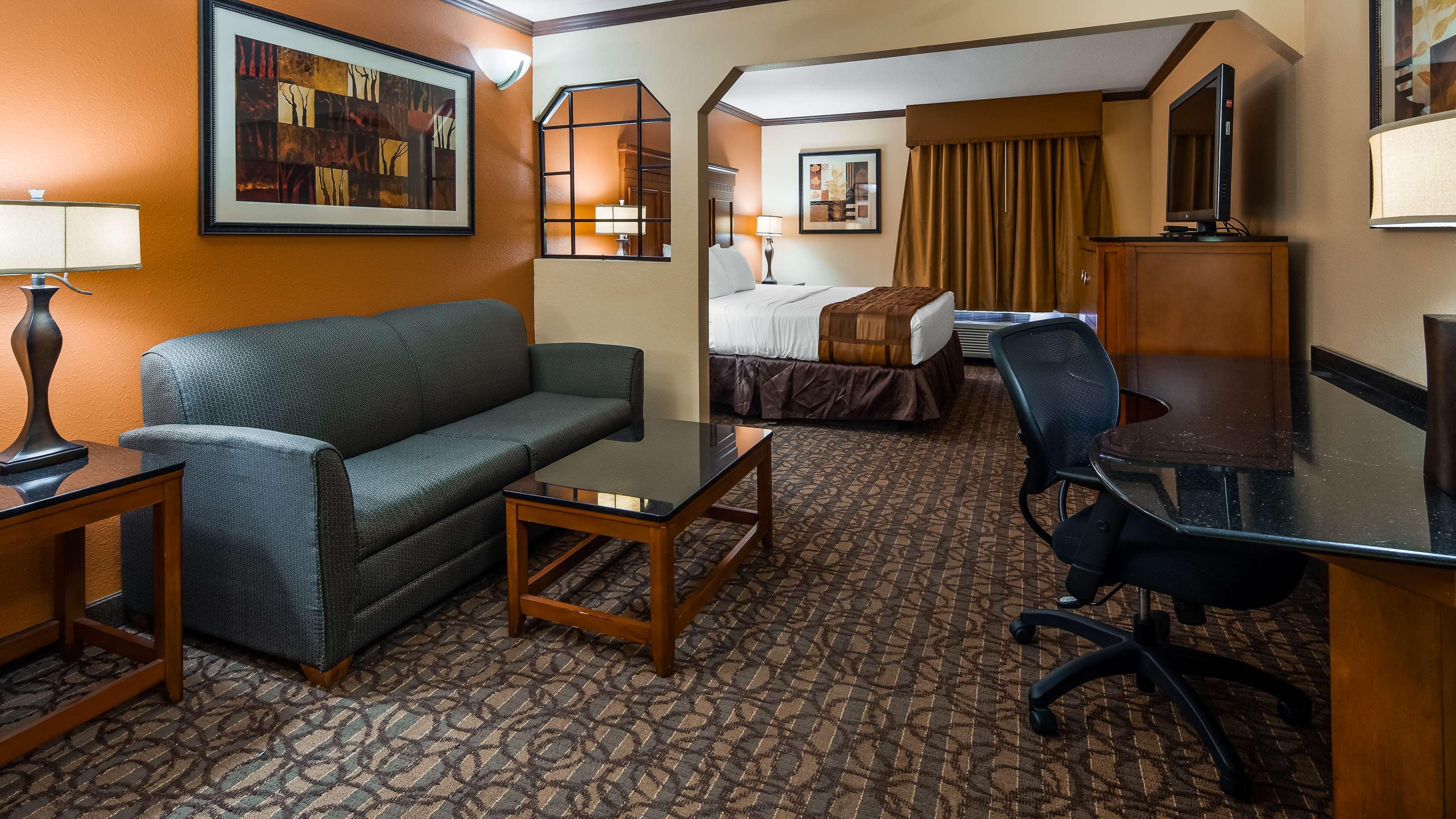 Best Western Plus Midwest Inn & Suites Salina Eksteriør billede
