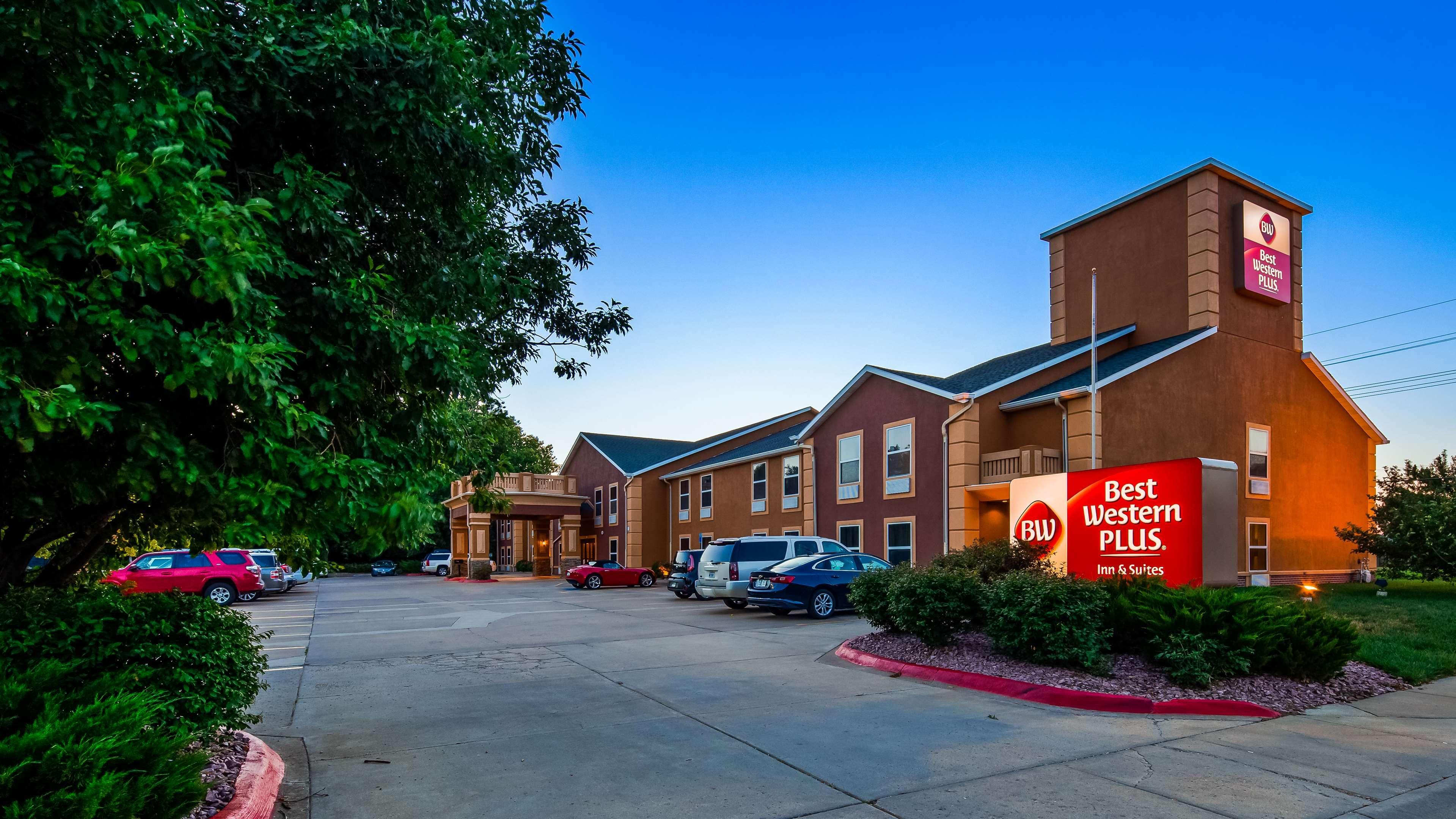 Best Western Plus Midwest Inn & Suites Salina Eksteriør billede