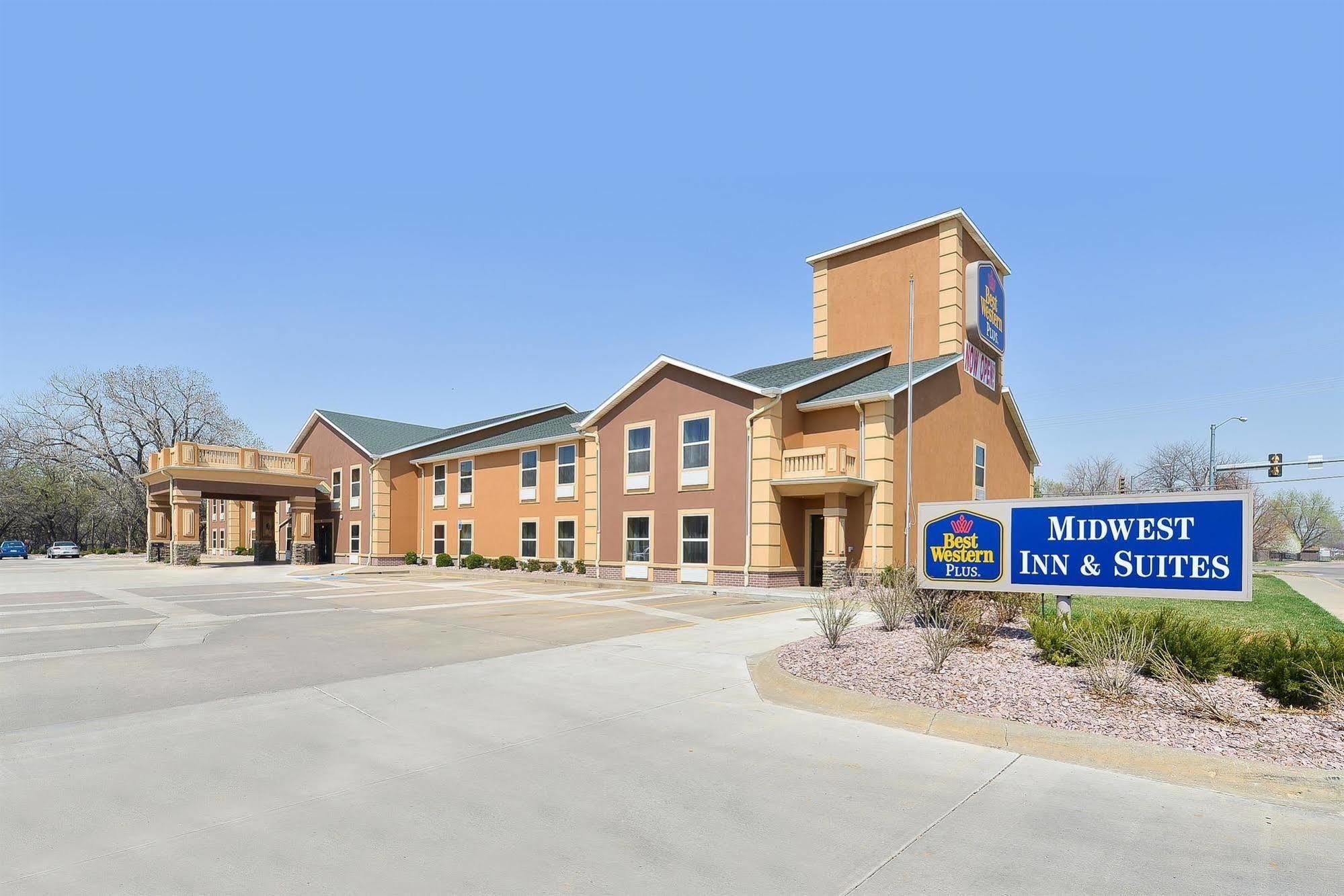 Best Western Plus Midwest Inn & Suites Salina Eksteriør billede